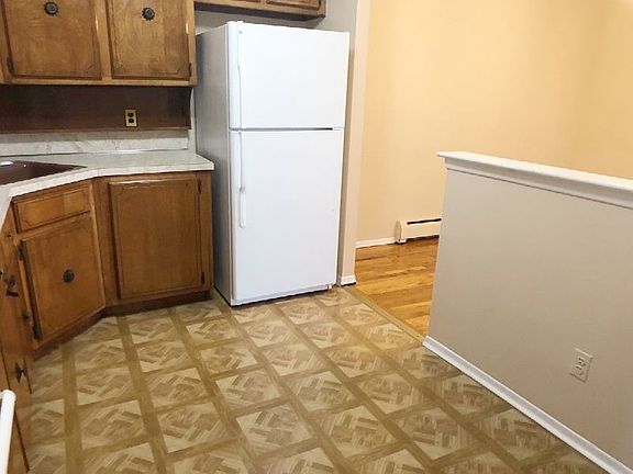 5th image of 21-34 43rd St #3FF