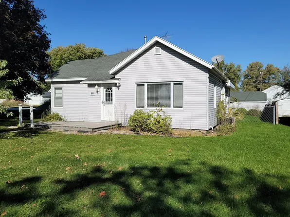 110 Olive St, West Concord, MN 55985