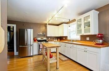 2nd image of 4050 42nd Ave S