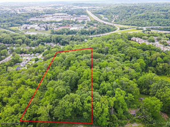 5899 Jordan Ln, Cincinnati, OH 45227