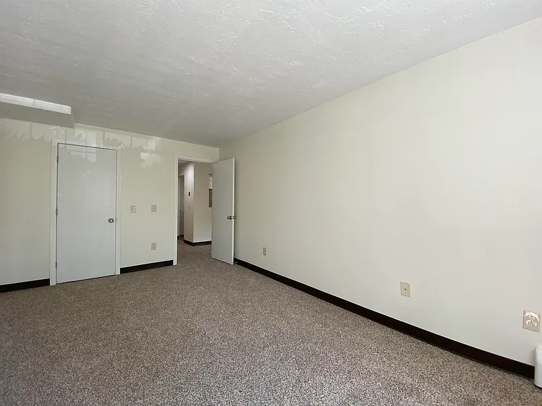 379 Huse Rd #33 — Photo 20