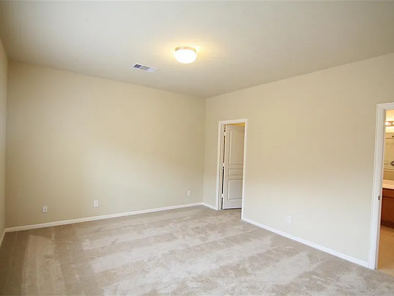 18206 Canary Bluff Ln — Photo 9