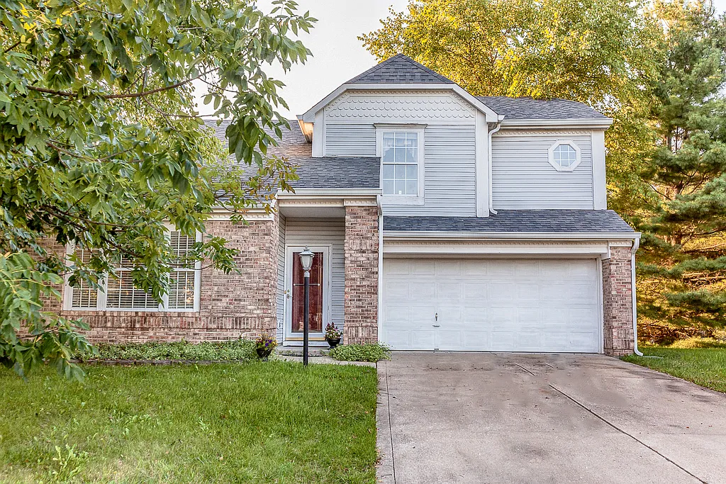 1032 E White Ash Ct photo 1