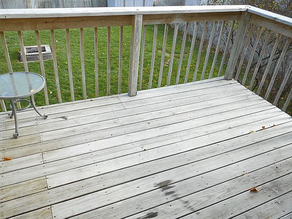 3rd image of 1703 Reetz Rd