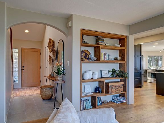 3rd image of 9291 Truman Rd