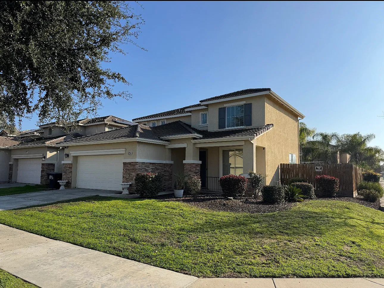 3235 W Elowin Ave — Photo 1