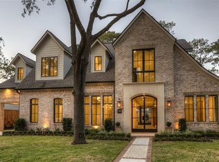 12130 Rip Van Winkle Dr, Houston, TX 77024