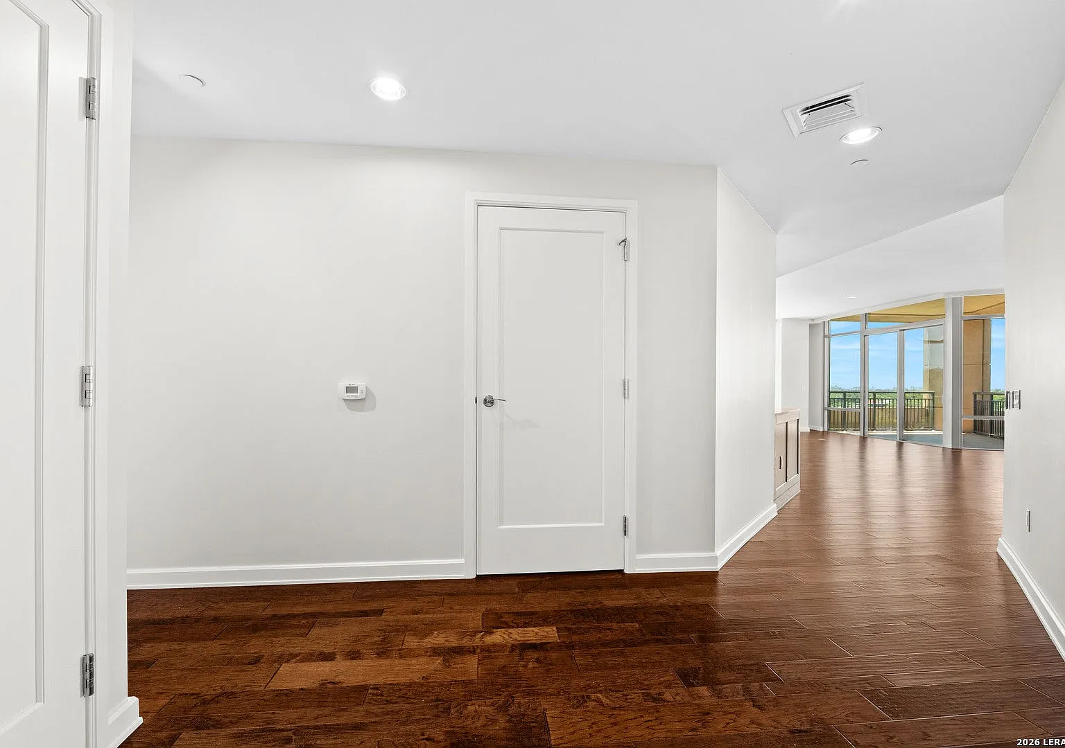 2 bed, 2.5 bath, 2356 sqft, $7,250 — Photo 2