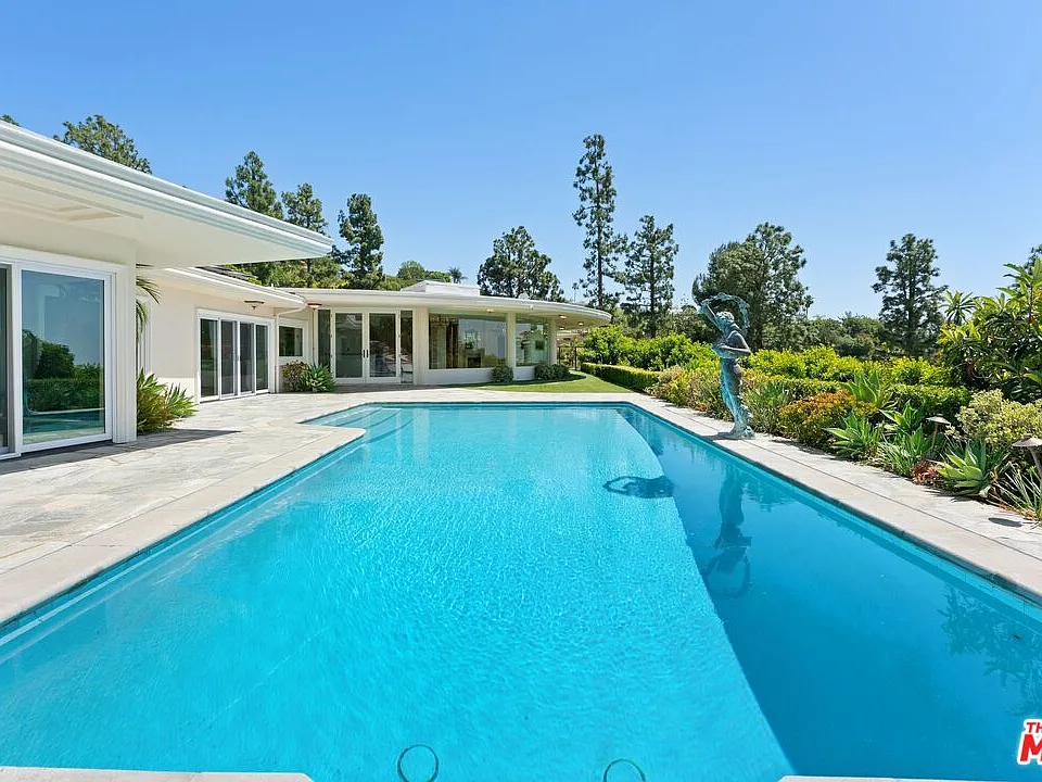 1725 Loma Vista Dr