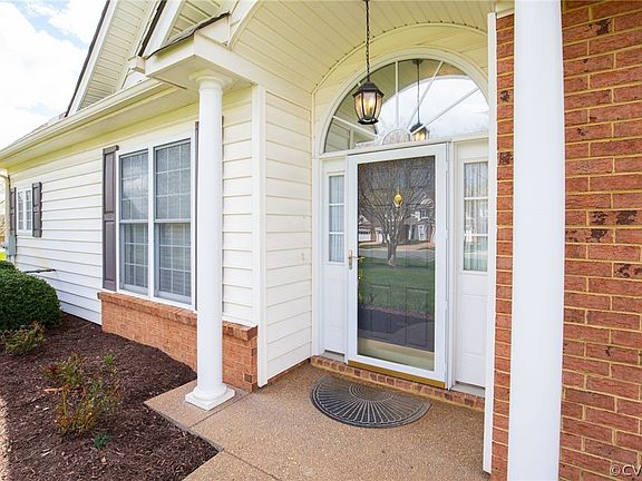 3rd image of 8125 Travelers Rest Dr