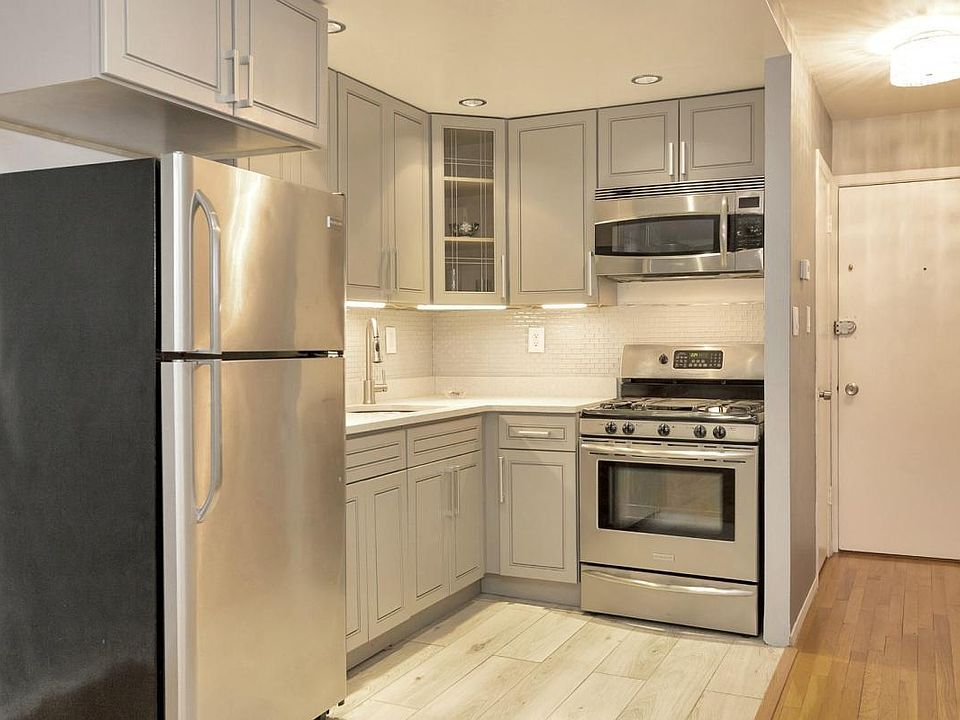 2nd image of 10435 105th St #1