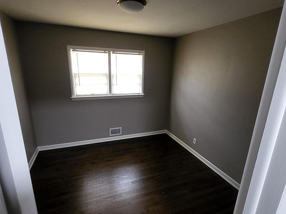 4th image of 826 Cottage Grove Ave #826
