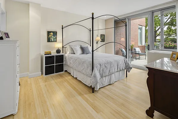 Sold by Compass | media 5