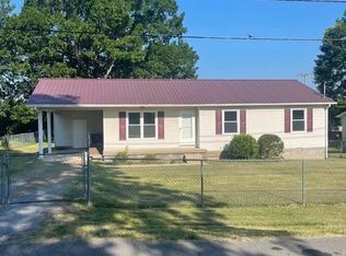 17031/2 Gordon Rd N, Shelbyville, TN 37160