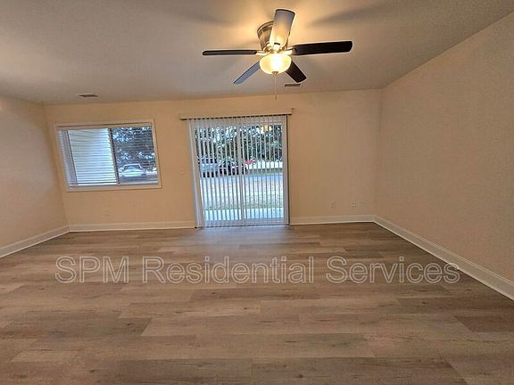 3rd image of 2036 Sloop Point Loop Rd APT A6