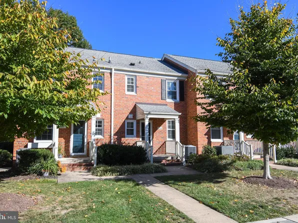 6536 10th St, Alexandria, VA 22307