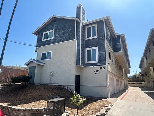 4521 College Way #A Photo 1