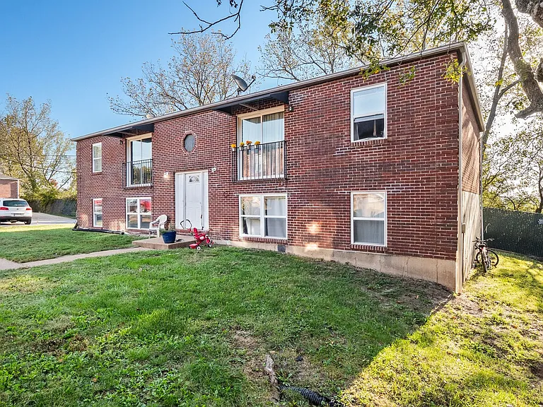 334 Mount Everest Dr — Photo 12