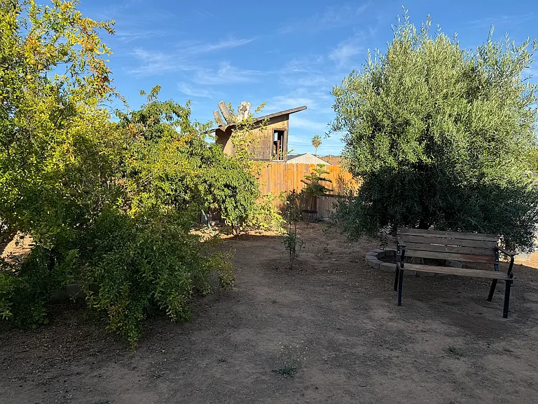 13425 Standish Dr — Photo 20