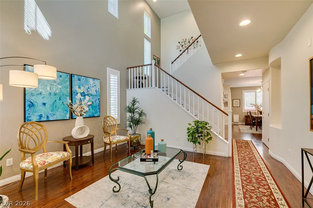 3 bed, 2.5 bath, 1947 sqft, $2,795 — Photo 2