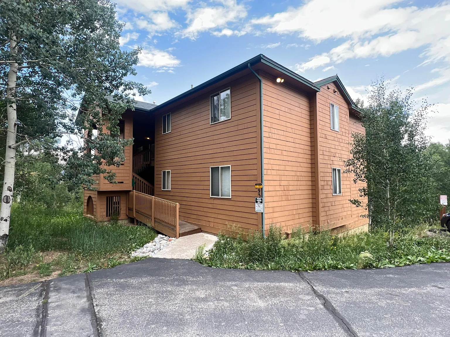 2 bed, 903 sqft, $3,000 — Photo 1