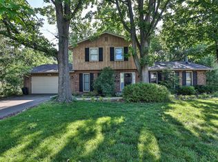 128 W Fairway Dr, Hamilton, OH 45013