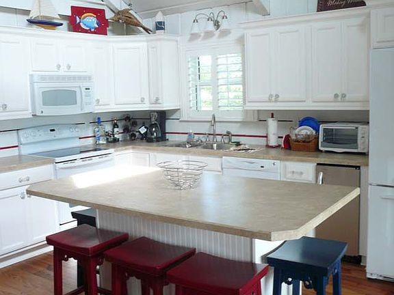 2nd image of 57 Bocilla Dr