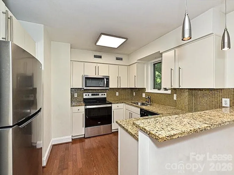 2441 Vail Ave #C4 — Photo 11