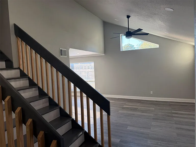 12230 Kleinmeadow Dr — Photo 16
