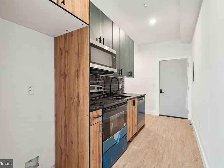 4163 Mantua Ave #2 — Photo 2