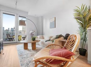 16 West St #613, Brooklyn, NY 11222