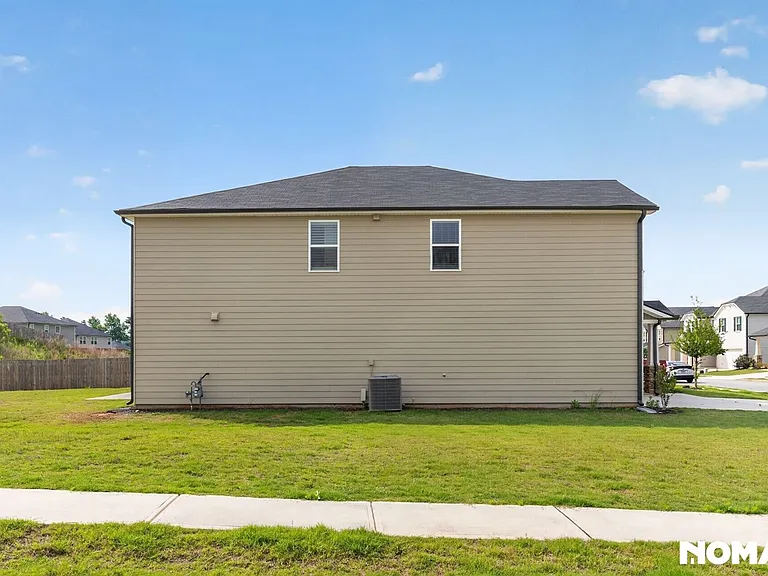 6039 Hickory Creek Ct — Photo 32