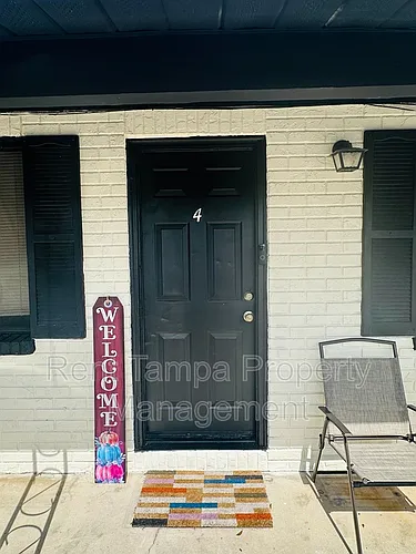314 7th Ave NE #4 Photo 1