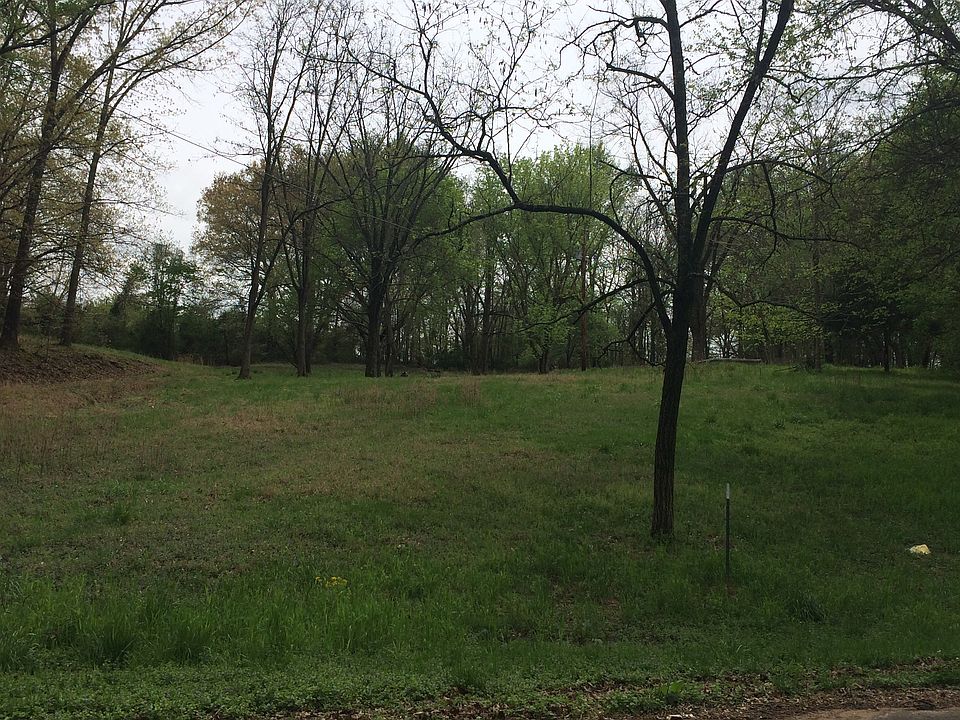 1st image of 725 McClain Street