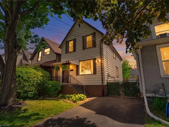 124 Campbell Ave, Hamilton, ON L8H 2E9