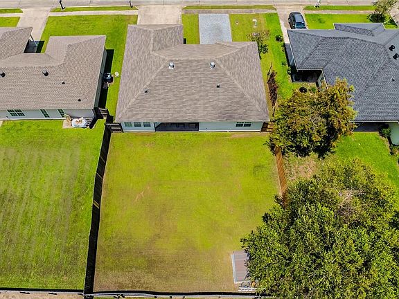 3rd image of 362 Daralyn Dr