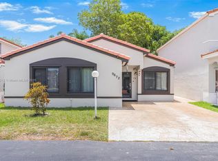 9672 SW 166th Ct, Miami, FL 33196