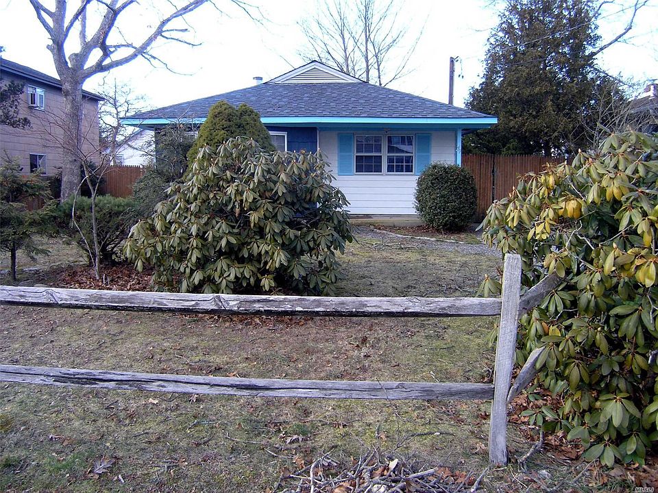 1st image of 49 Harrison Dr