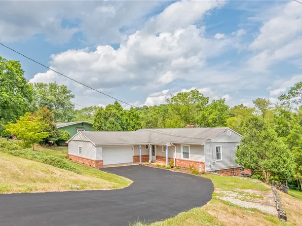 430 Robinhood Ln, Canonsburg, PA 15317