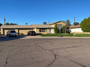 8742 E Berridge Ln, Scottsdale, AZ 85250