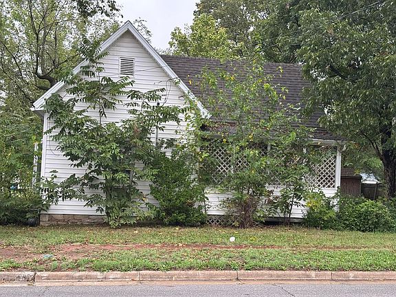 2nd image of 440 W Mccord Street