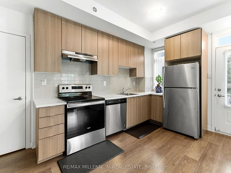60 Orchid Place Dr #1 — Photo 9