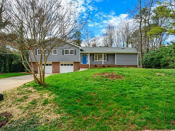 3rd image of 3049 Wendlock Dr