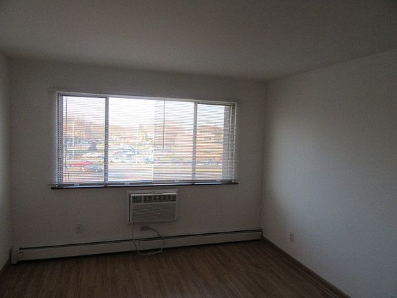 4th image of 7650 W Altgeld St APT 409