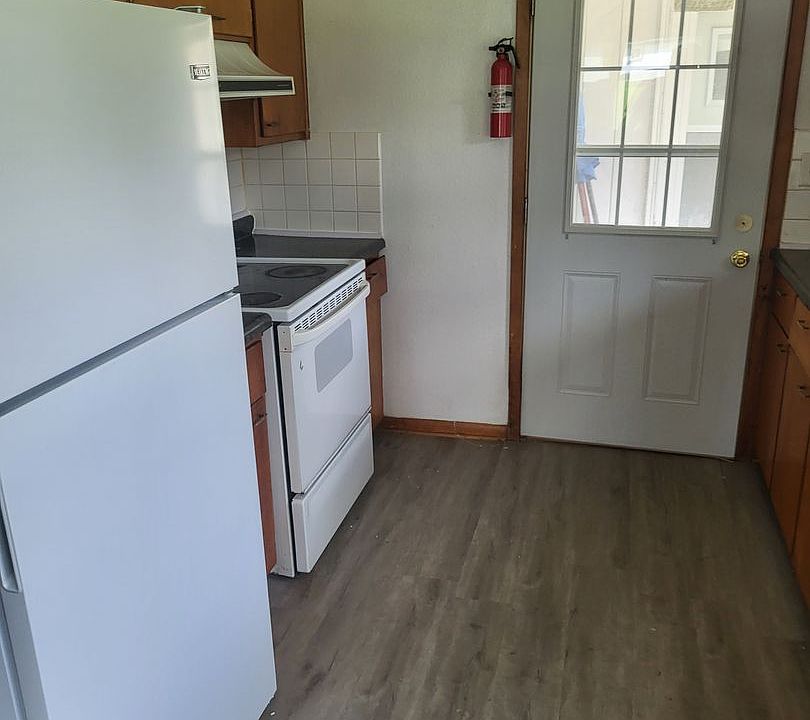 1st image of 101 Main St #3