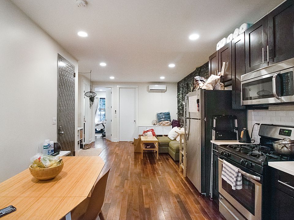 1st image of 266 Linden St #2