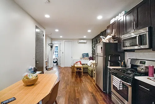 266 Linden St #2 Photo 1