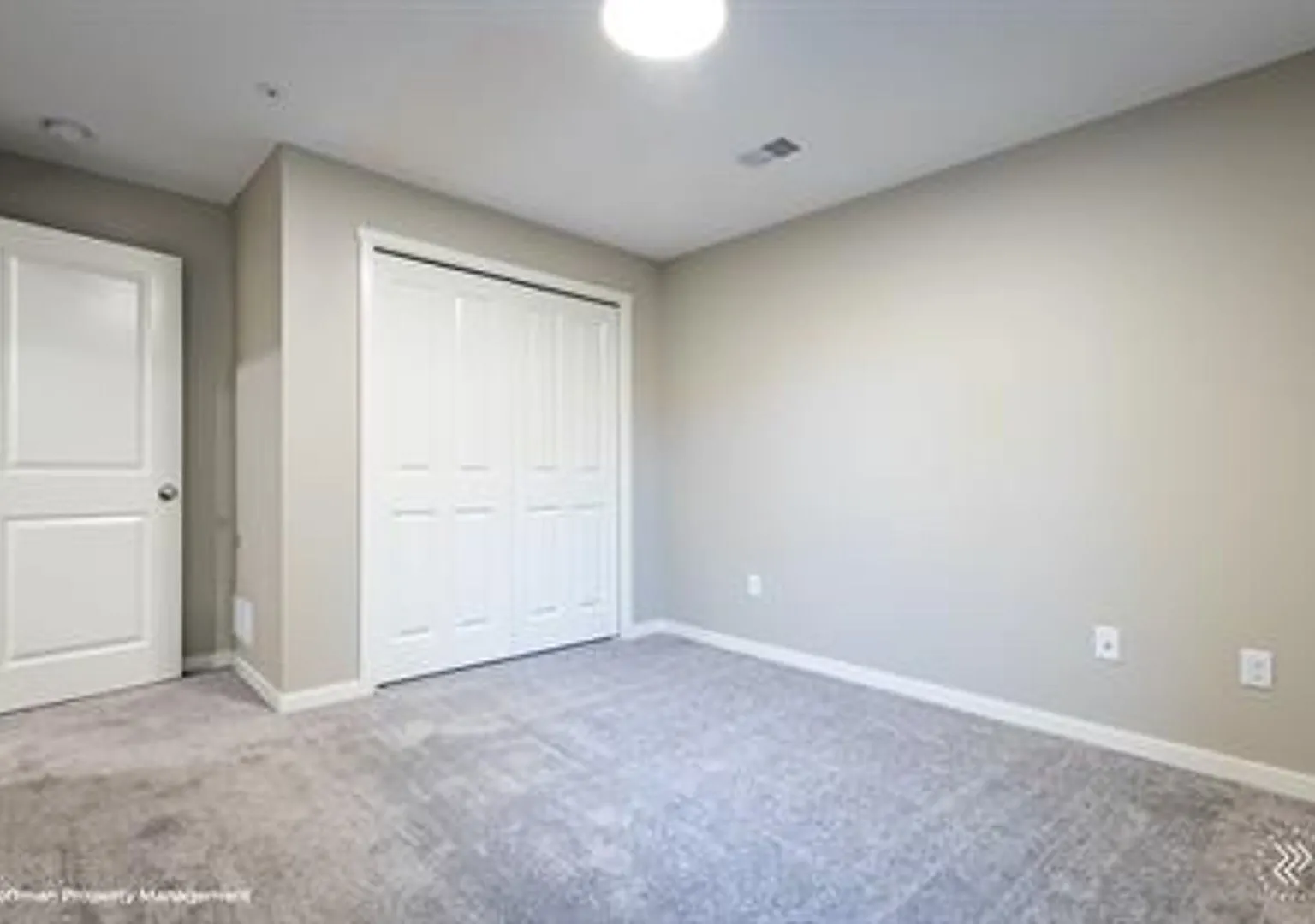4 Mile Place — Photo 1