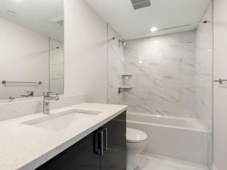 329 Summit Avenue — Photo 11