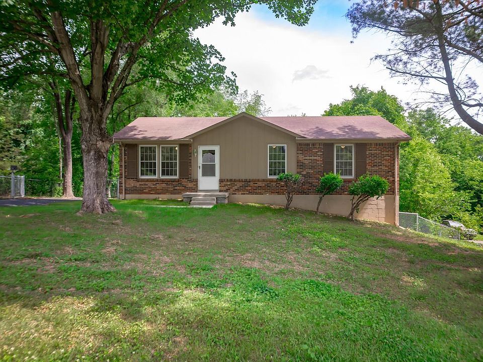1st image of 331 Crest Dr